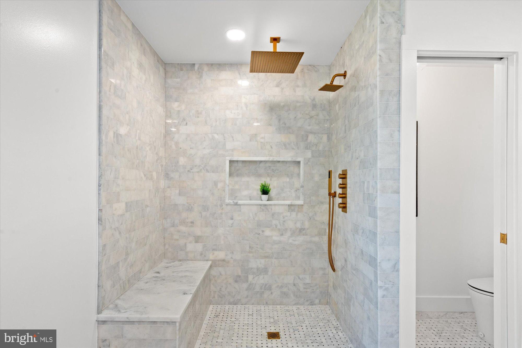 903 E TIMBER BRANCH PARKWAY