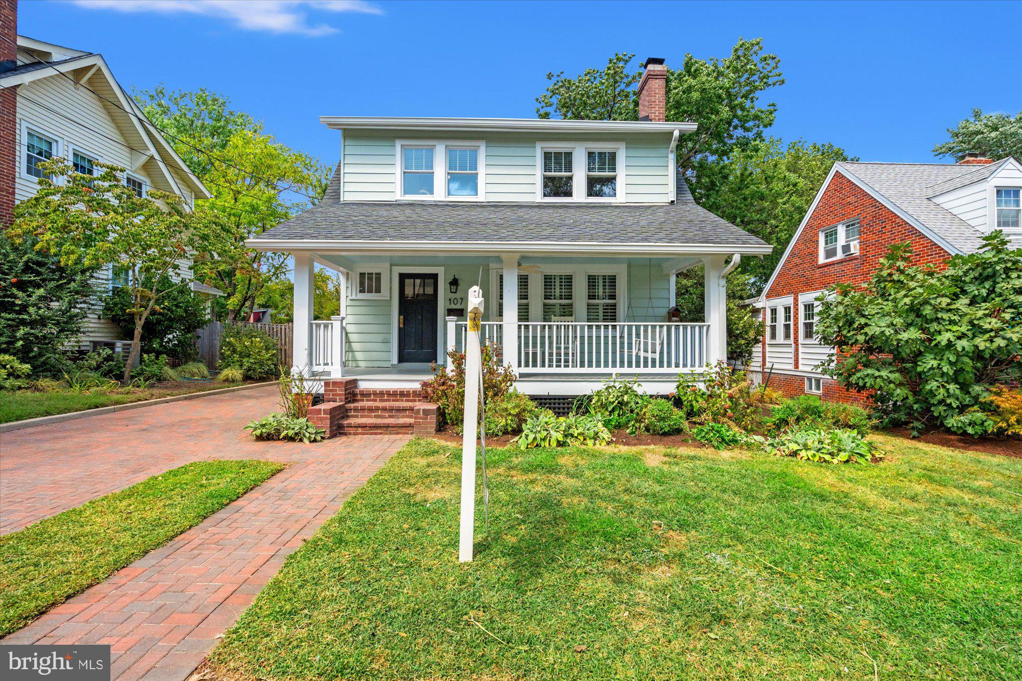 107 W LURAY AVENUE