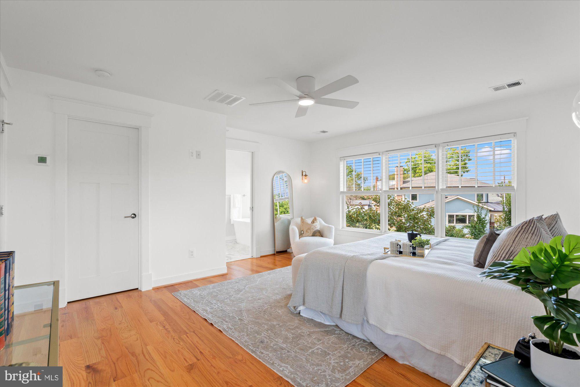 508 E CUSTIS AVENUE