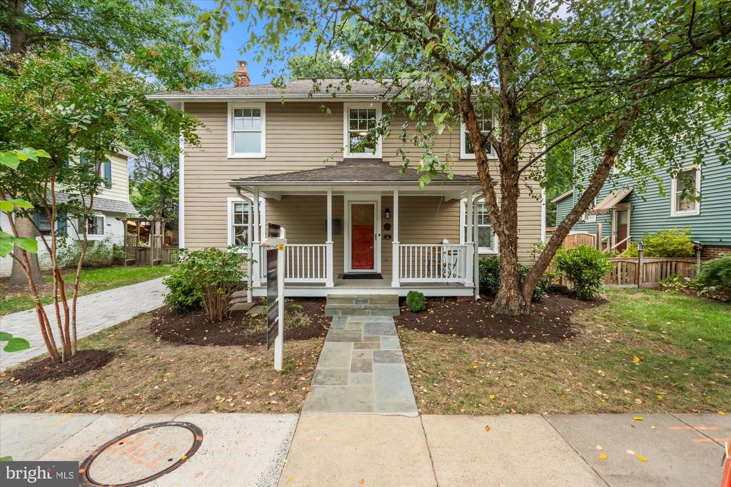 24 E BELLEFONTE AVENUE