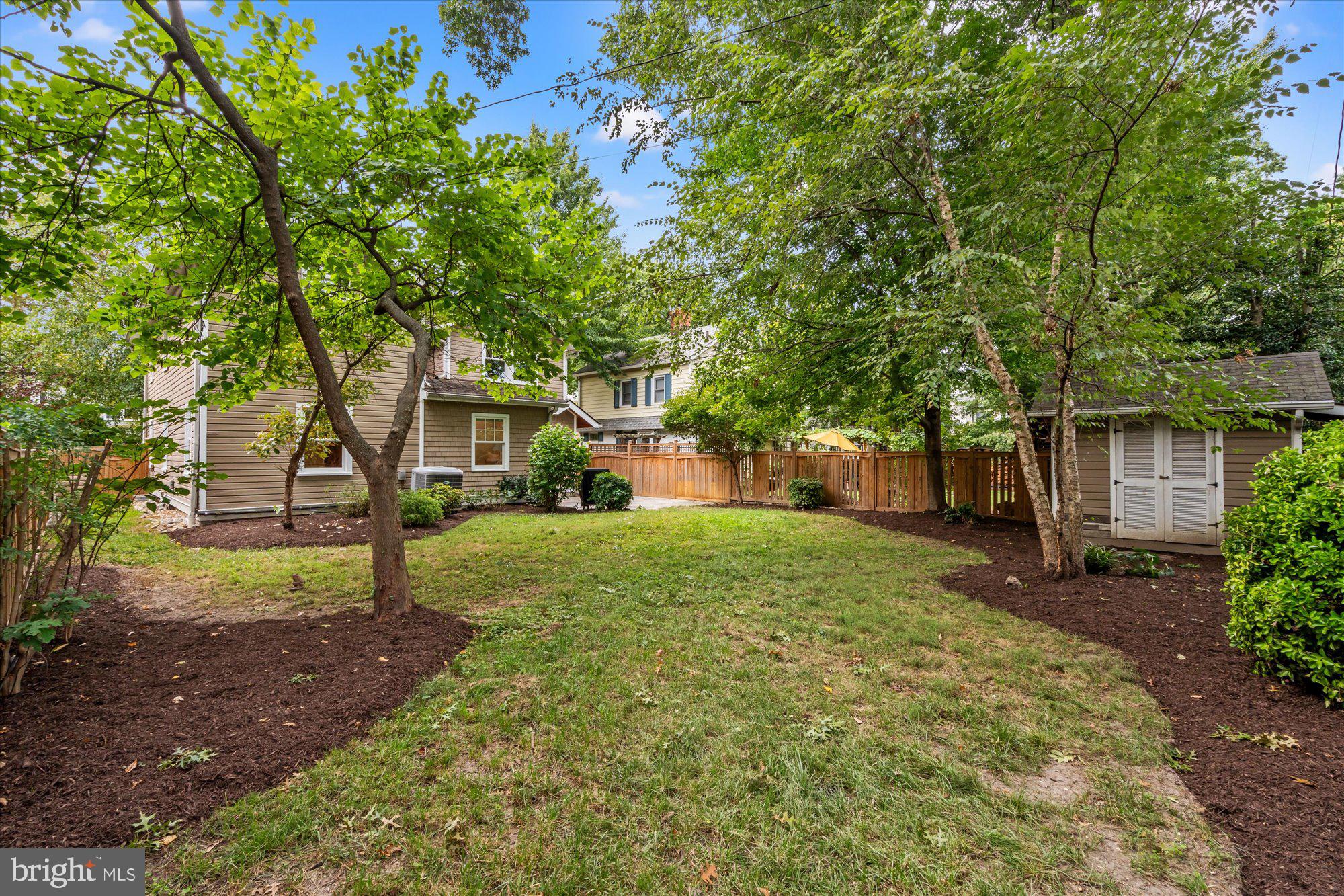 24 E BELLEFONTE AVENUE