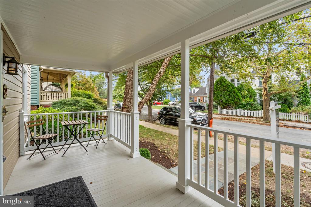 24 E BELLEFONTE AVENUE