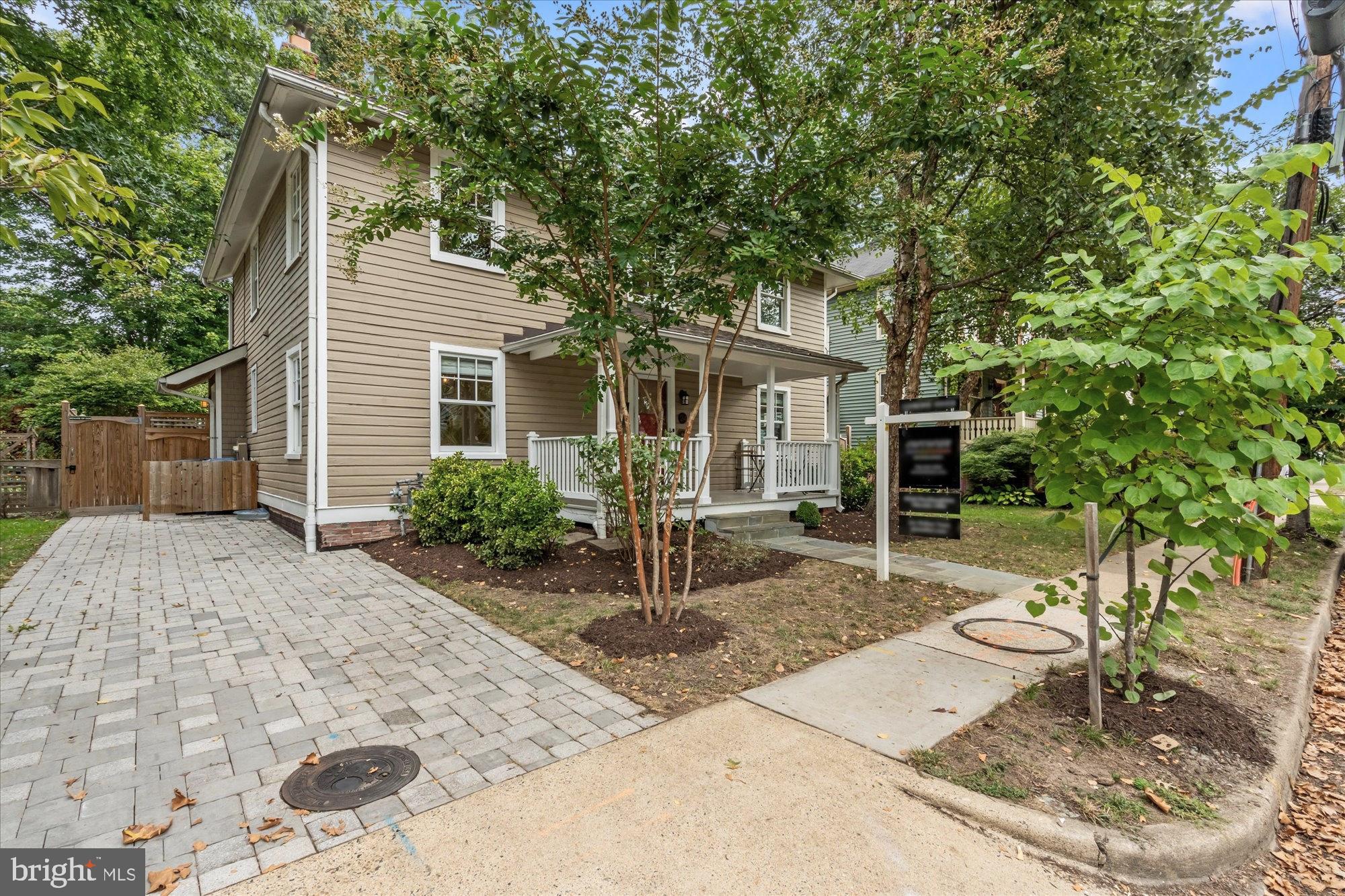 24 E BELLEFONTE AVENUE