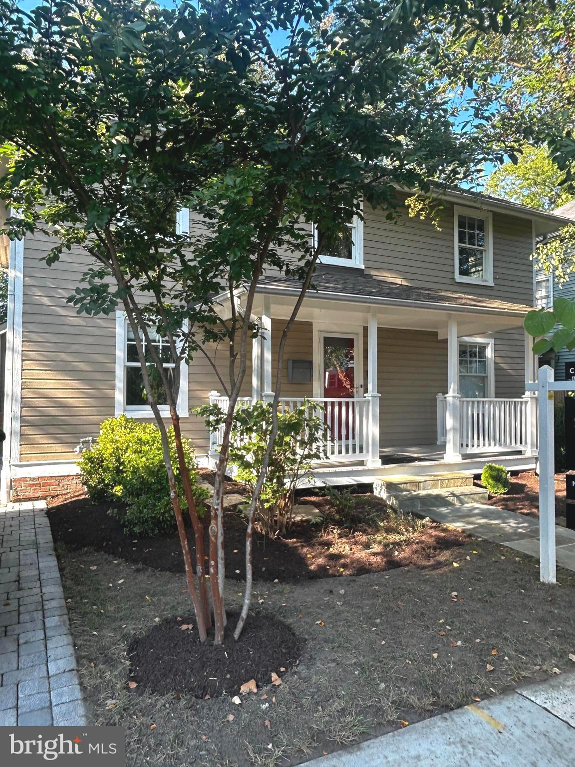 24 E BELLEFONTE AVENUE