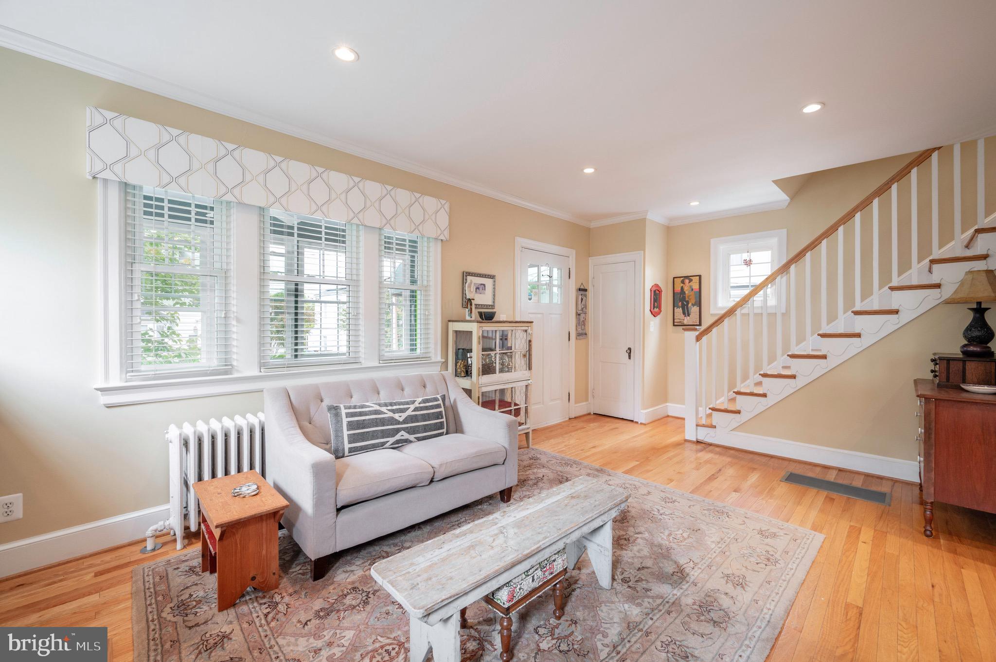 319 LAVERNE AVENUE