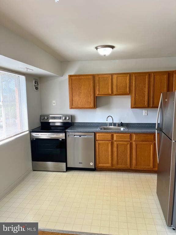 204 E MASON AVE 202