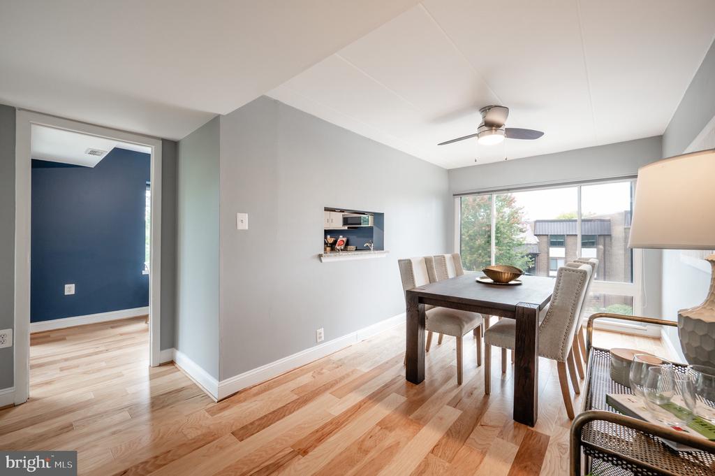 110 ROBERTS LANE 301