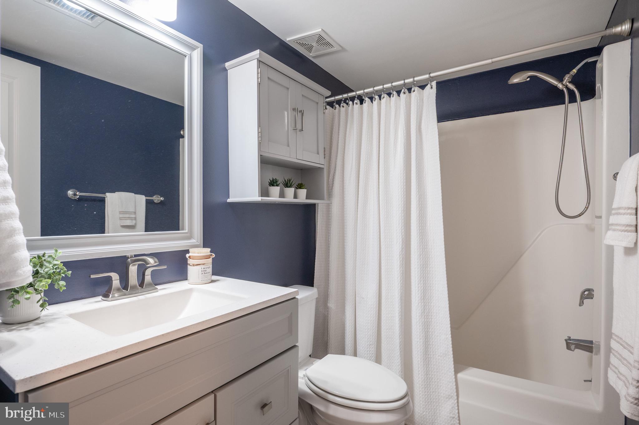 110 ROBERTS LANE 301