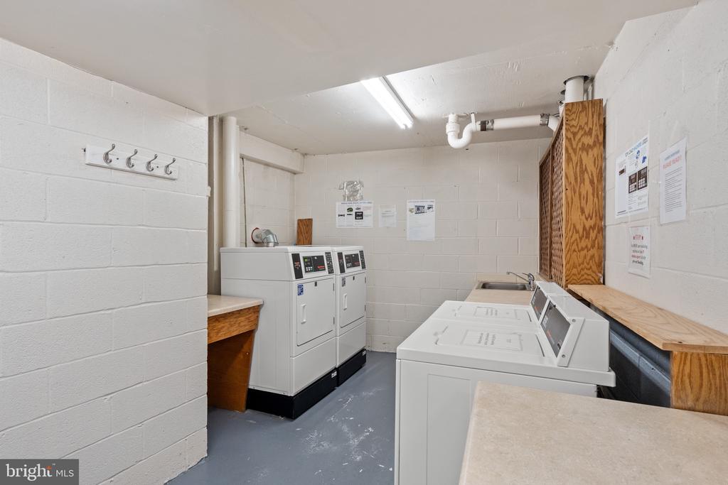 1225 MARTHA CUSTIS DRIVE 1016