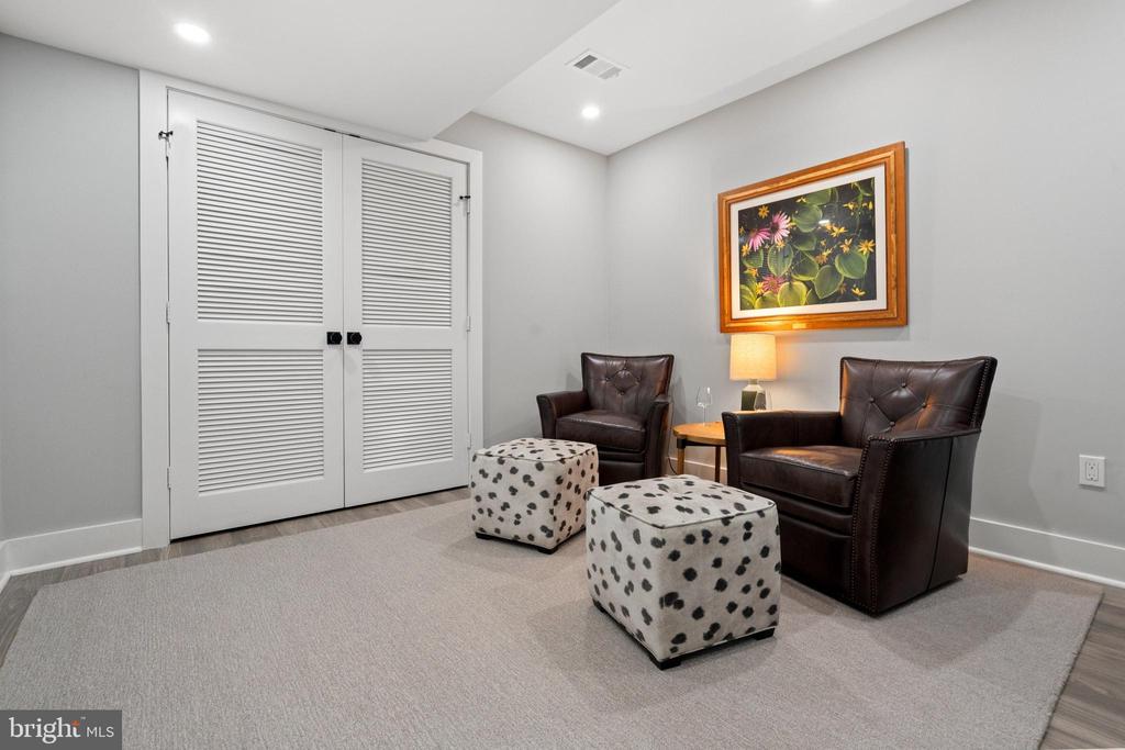 3608 ORLANDO PLACE