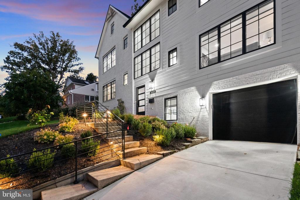3608 ORLANDO PLACE