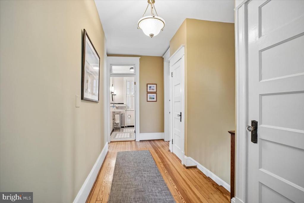 310 N VIEW TERRACE