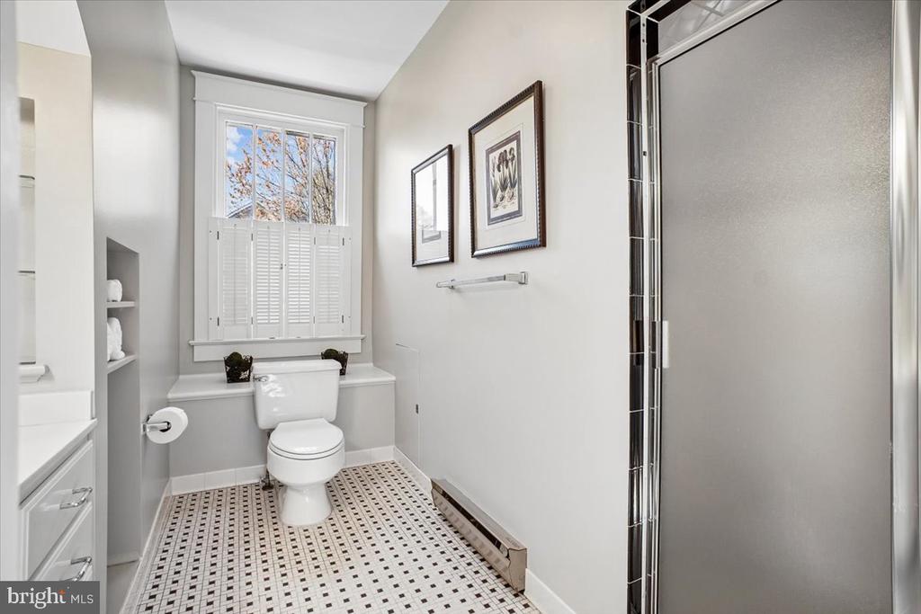 310 N VIEW TERRACE