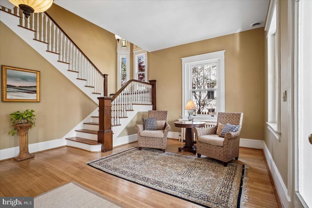 310 N VIEW TERRACE