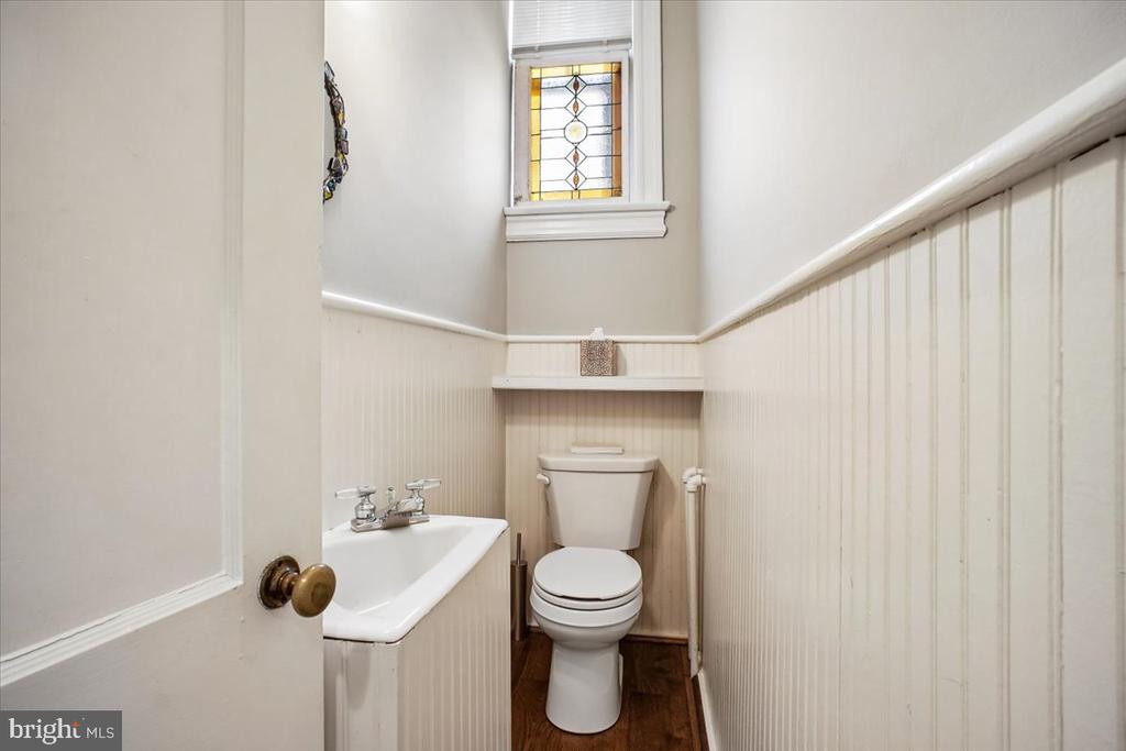 310 N VIEW TERRACE