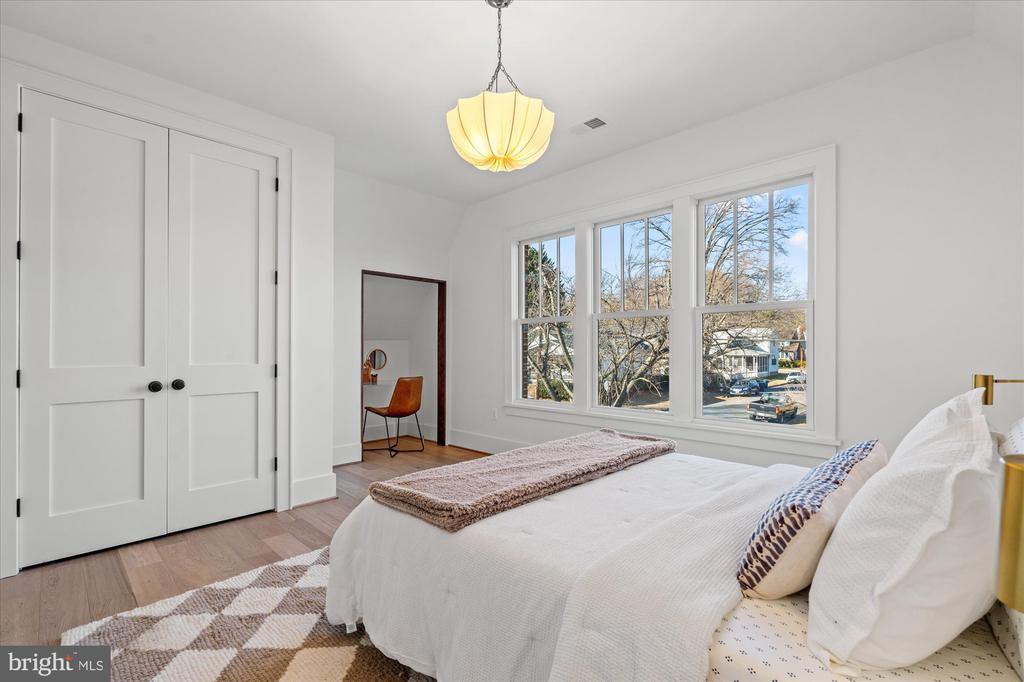 14 W BELLEFONTE AVENUE