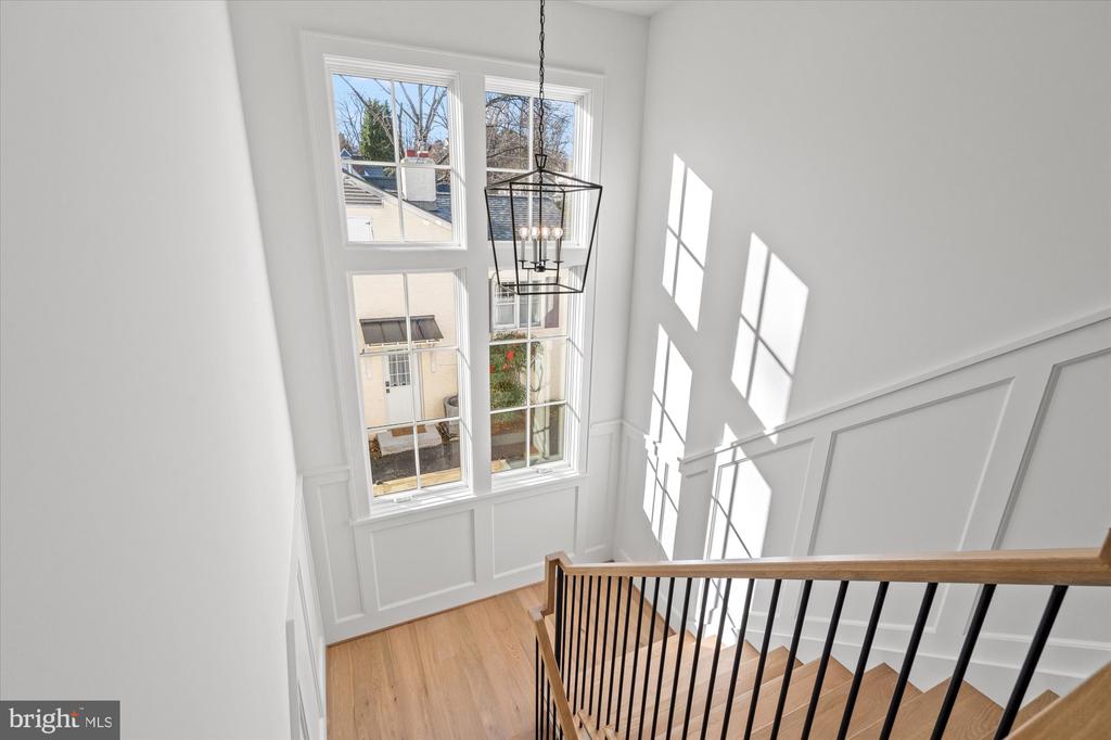 14 W BELLEFONTE AVENUE