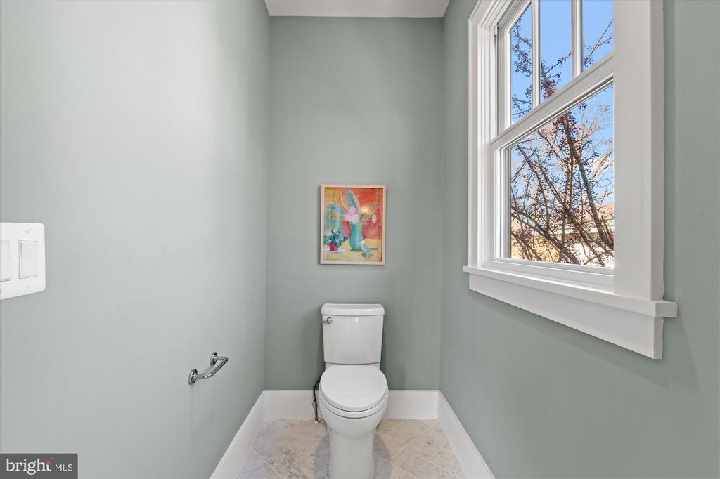 14 W BELLEFONTE AVENUE
