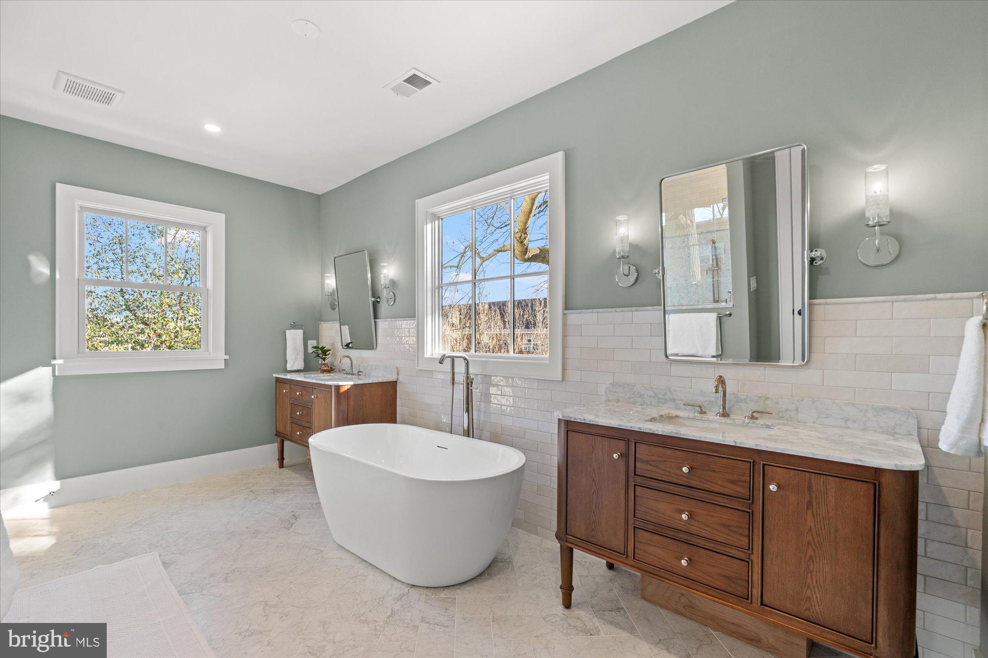 14 W BELLEFONTE AVENUE