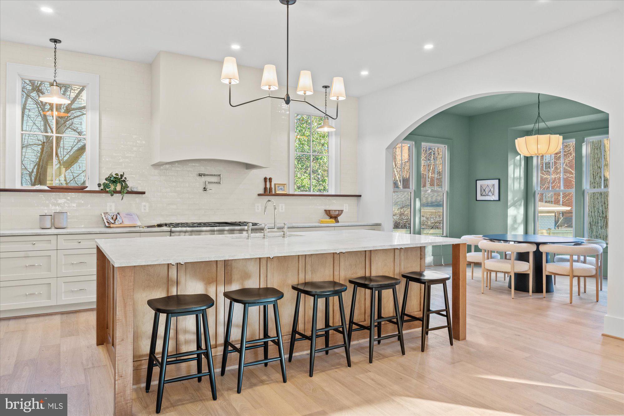 14 W BELLEFONTE AVENUE