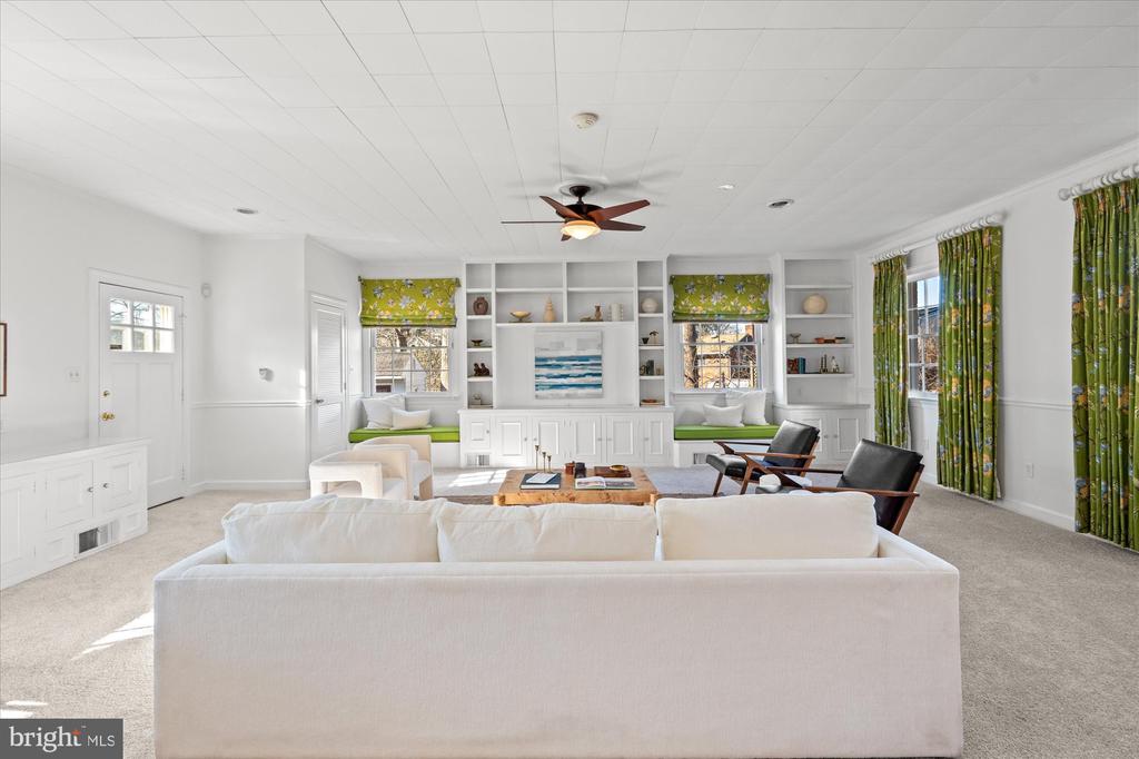2904 FARM ROAD