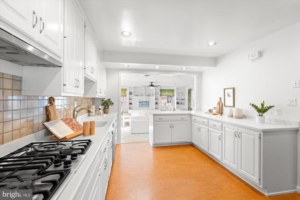 2904 FARM ROAD
