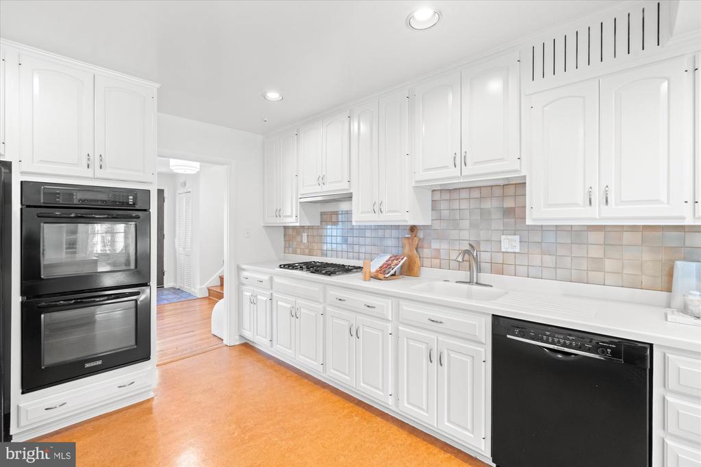 2904 FARM ROAD