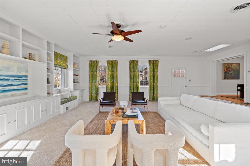 2904 FARM ROAD