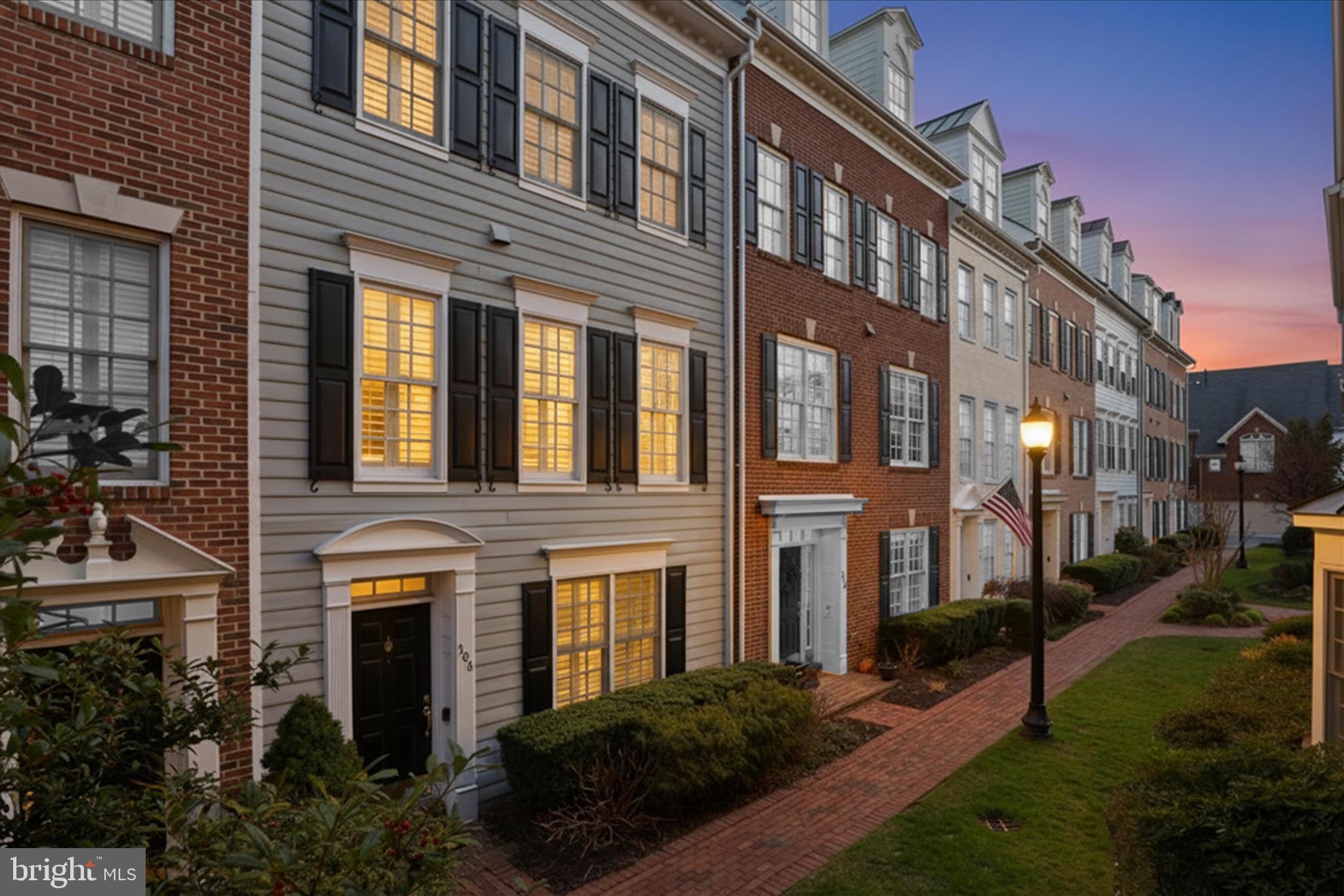 308 S FAYETTE STREET