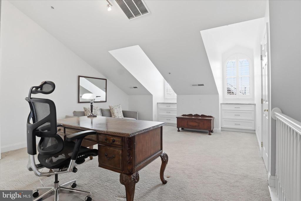 308 S FAYETTE STREET