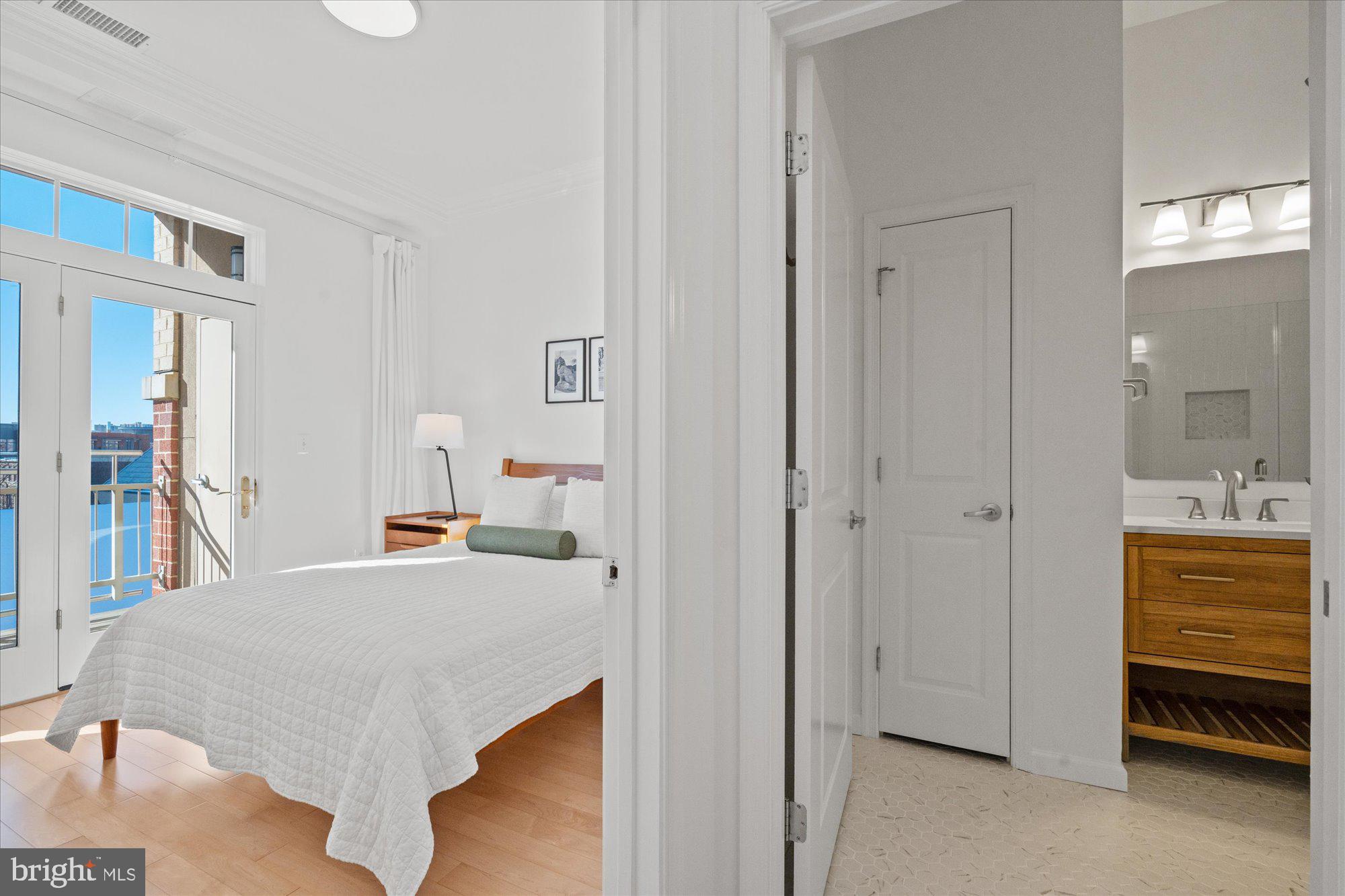 309 HOLLAND LANE 311