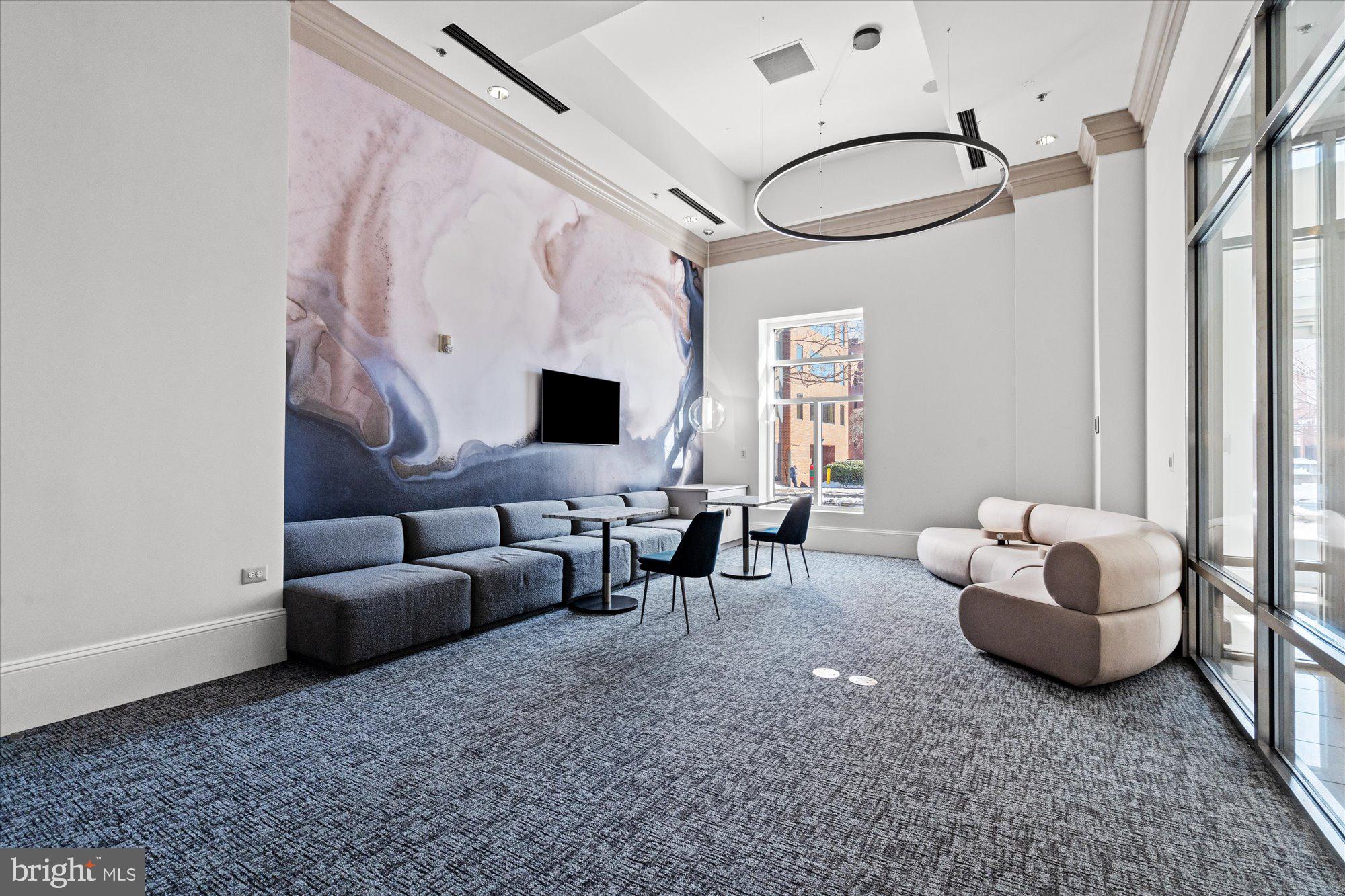 309 HOLLAND LANE 311