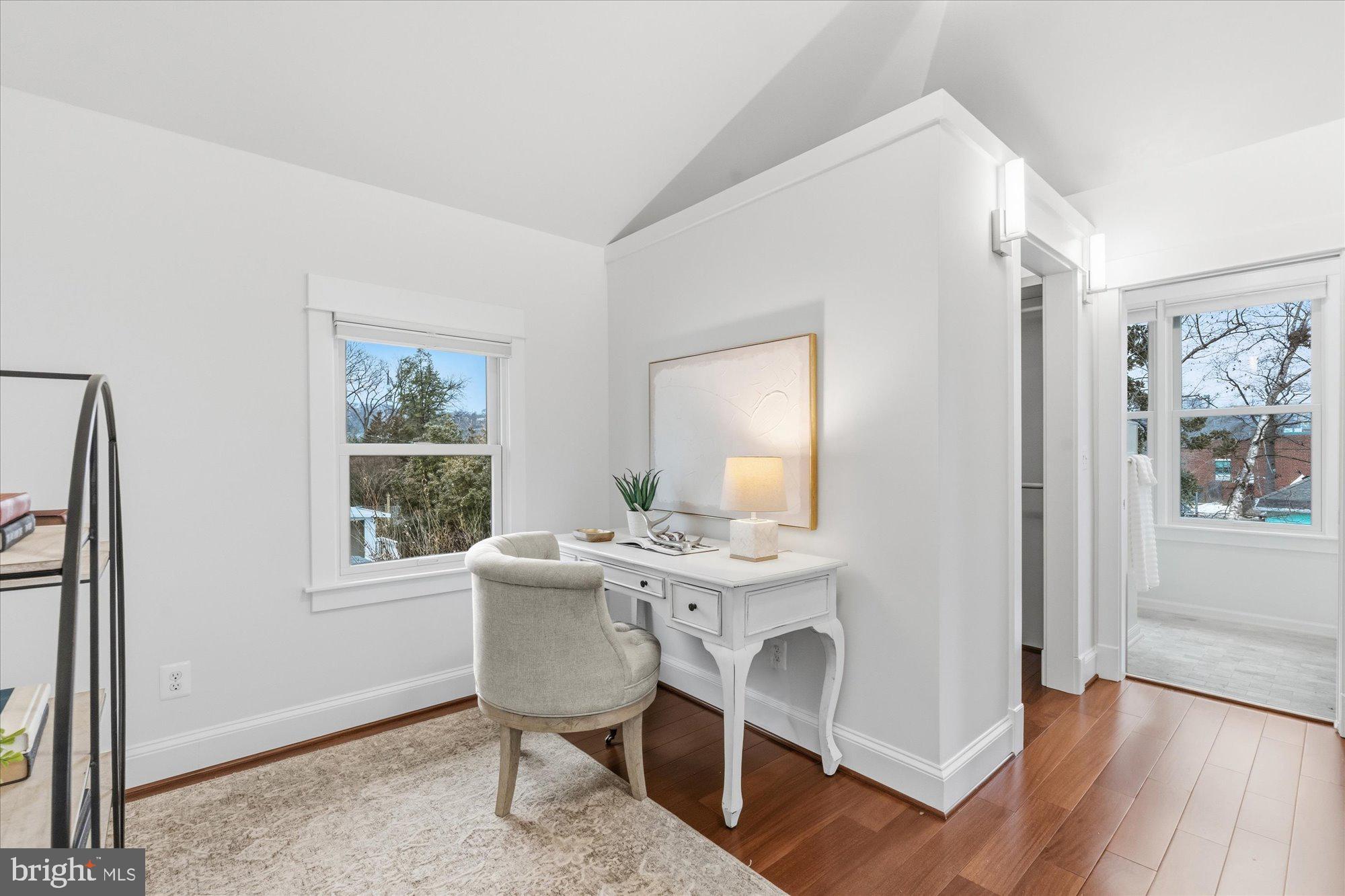 106 E OXFORD AVENUE E