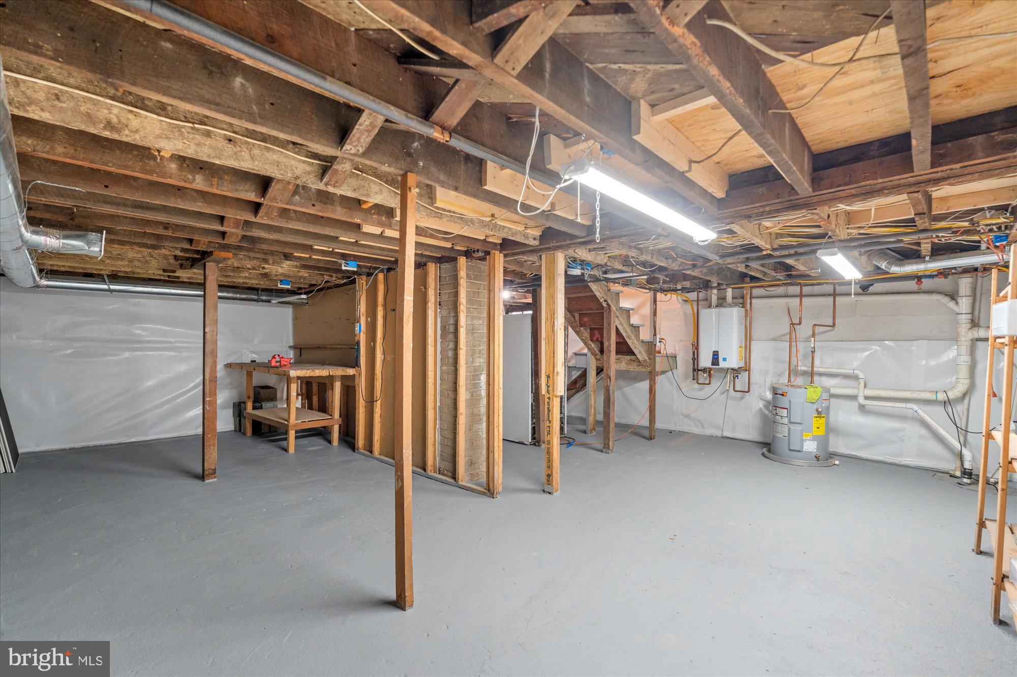 106 E OXFORD AVENUE E