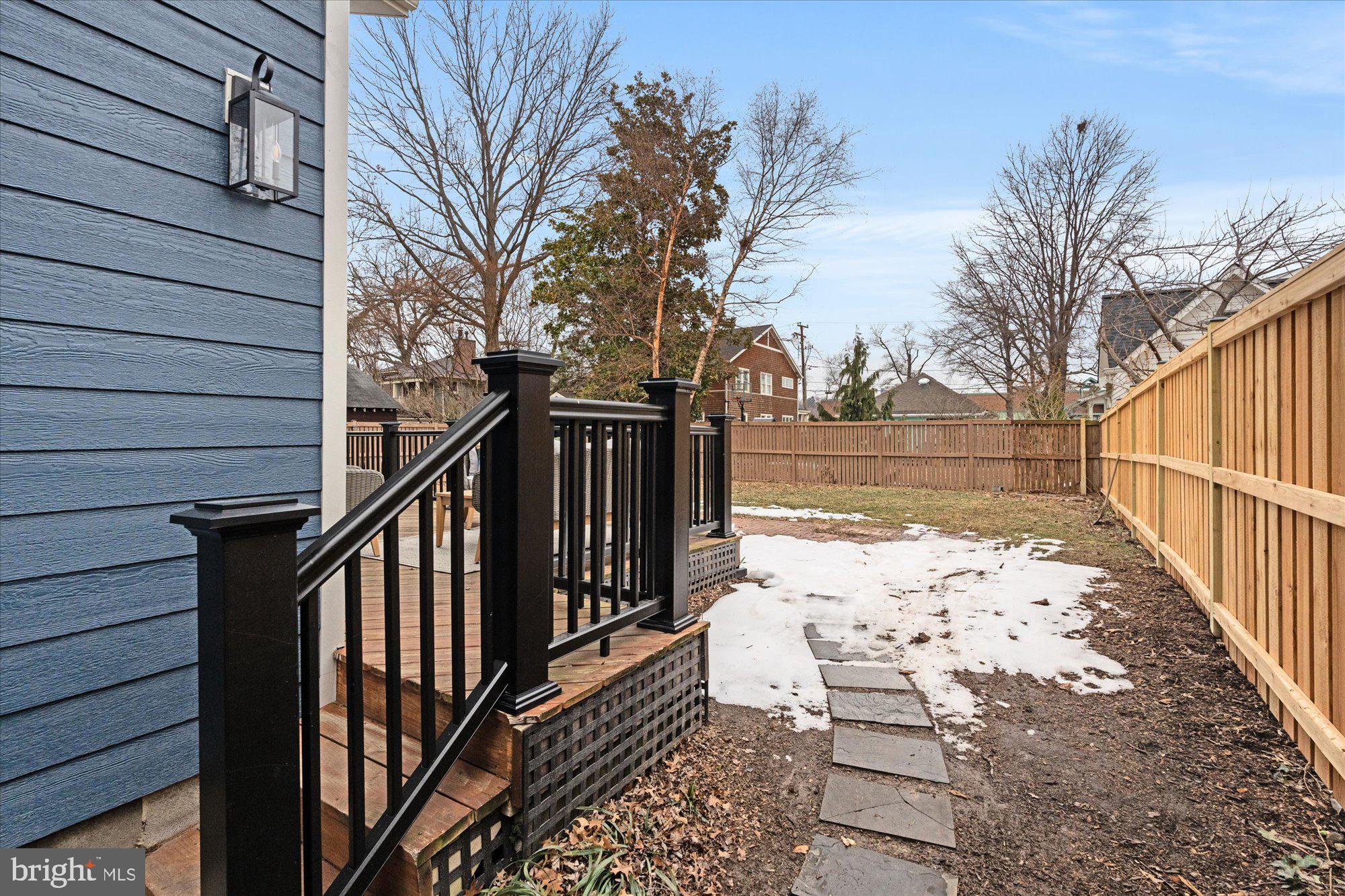 106 E OXFORD AVENUE E