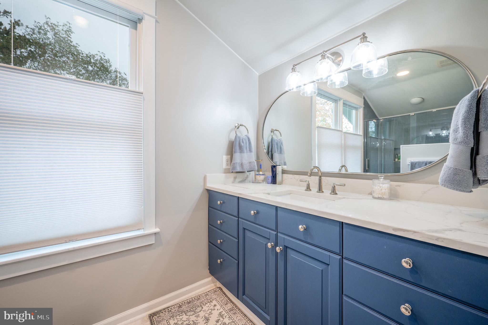 106 E OXFORD AVENUE E