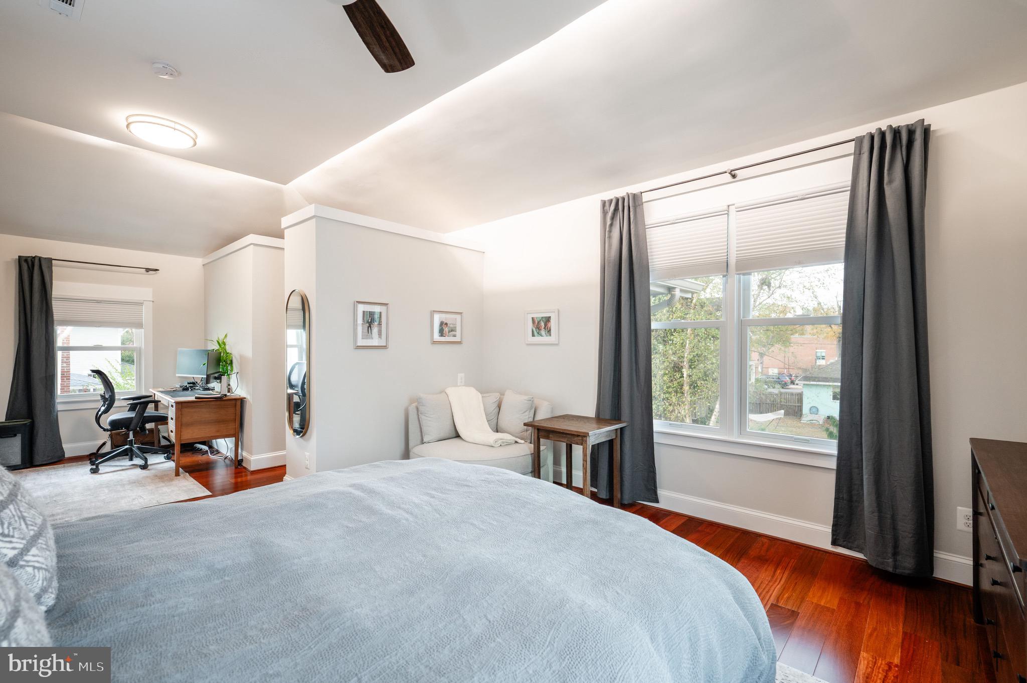 106 E OXFORD AVENUE E