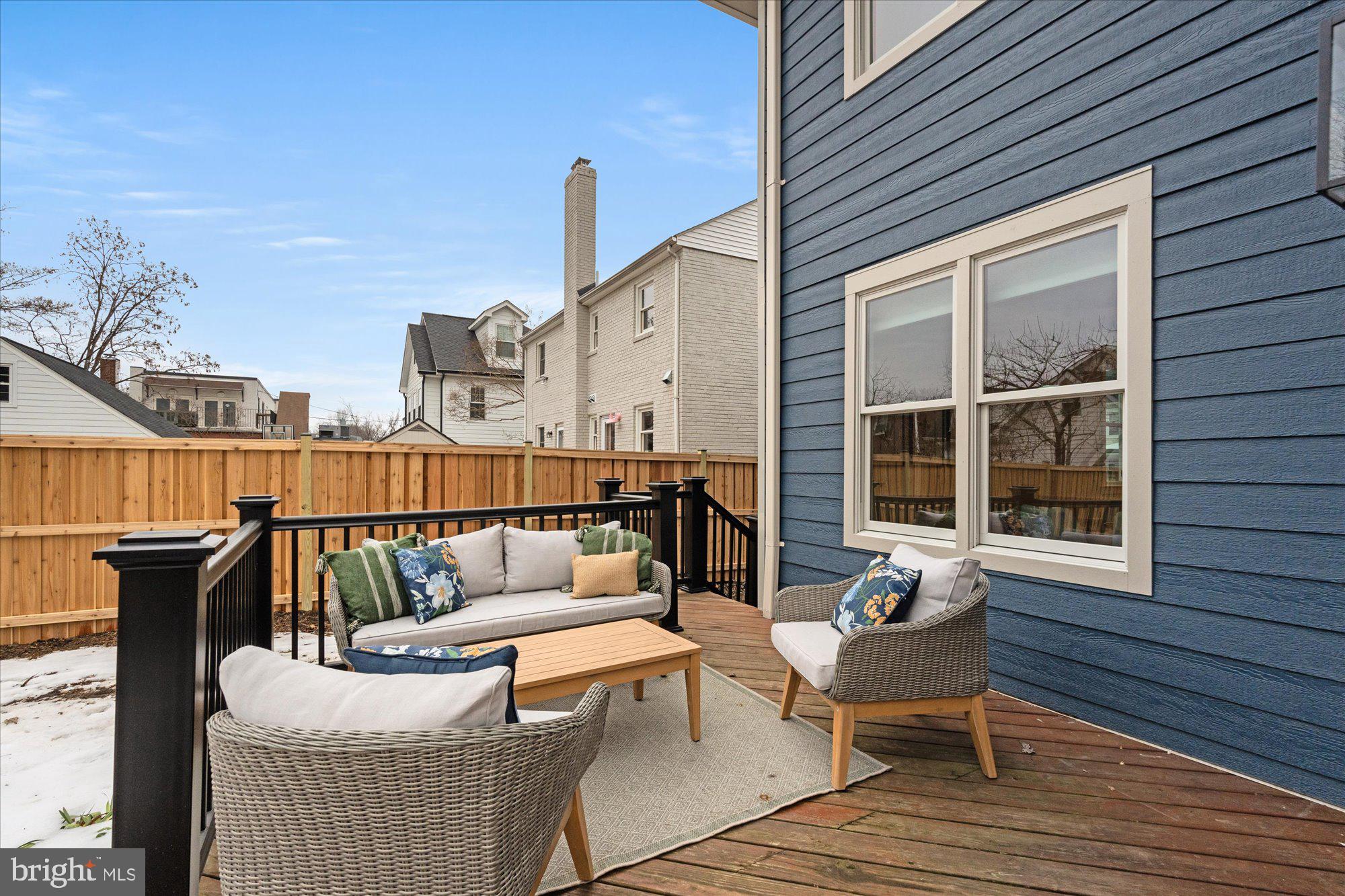 106 E OXFORD AVENUE E