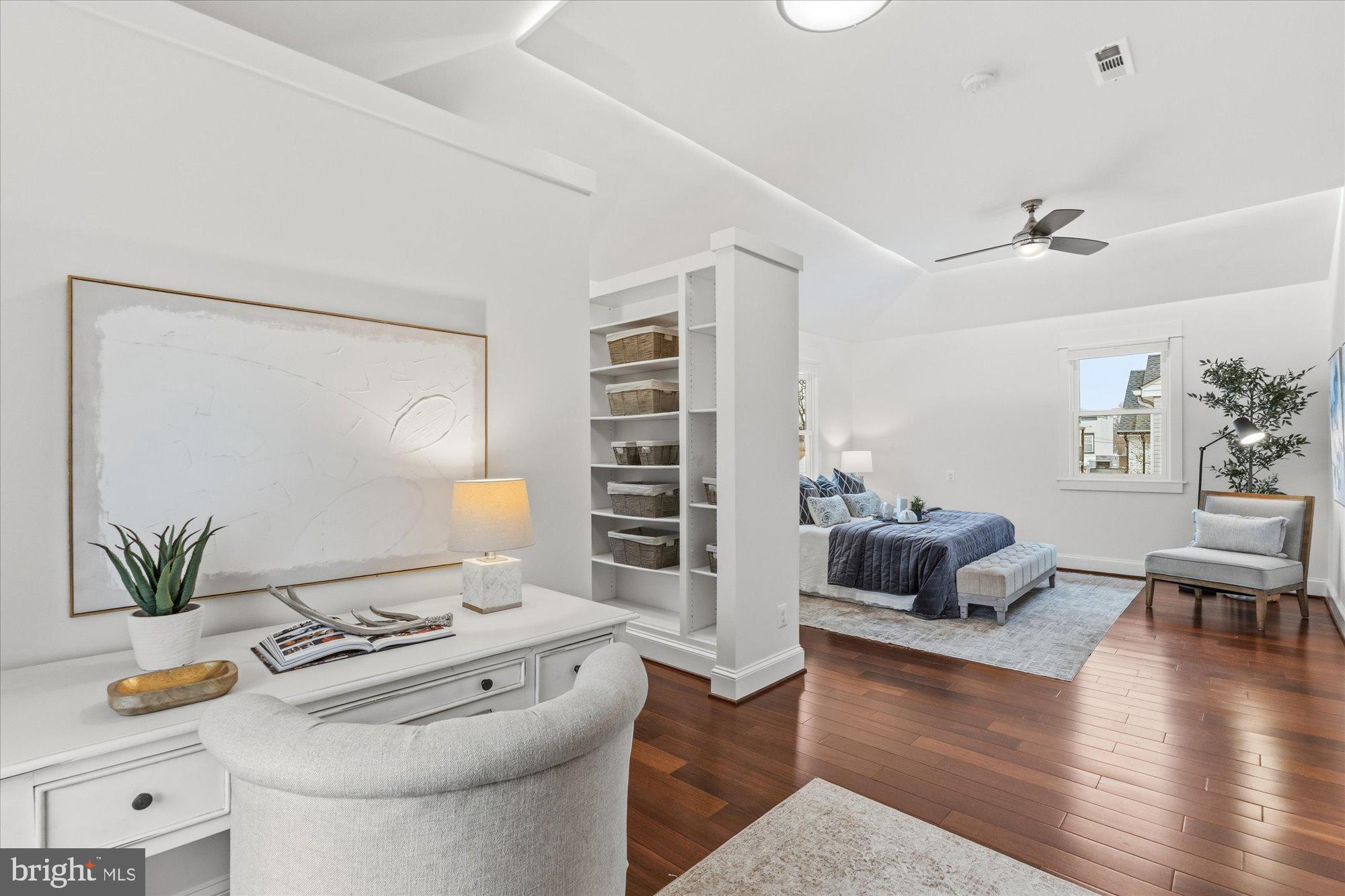 106 E OXFORD AVENUE E