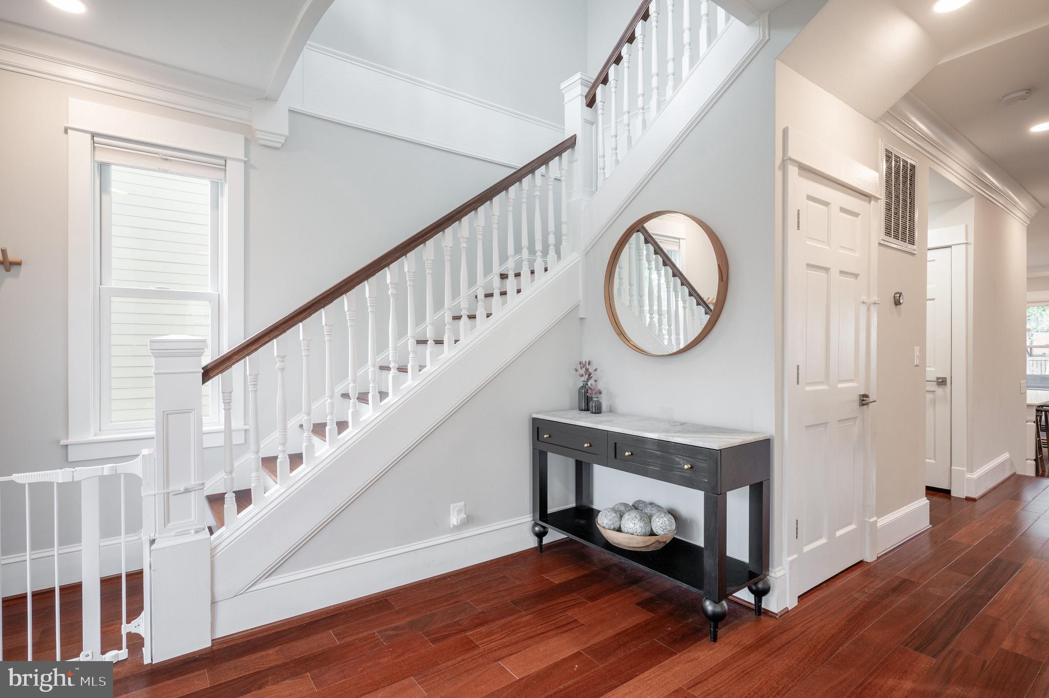 106 E OXFORD AVENUE E