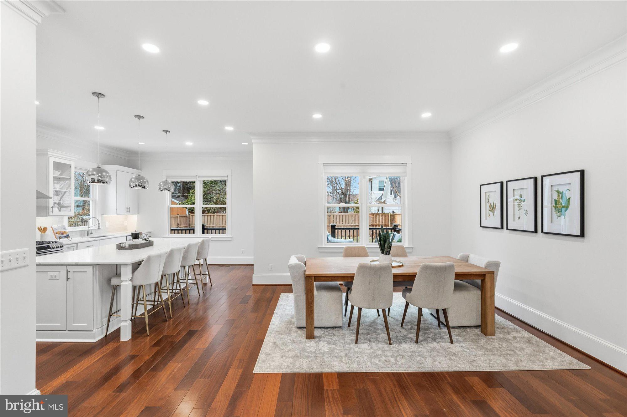 106 E OXFORD AVENUE E