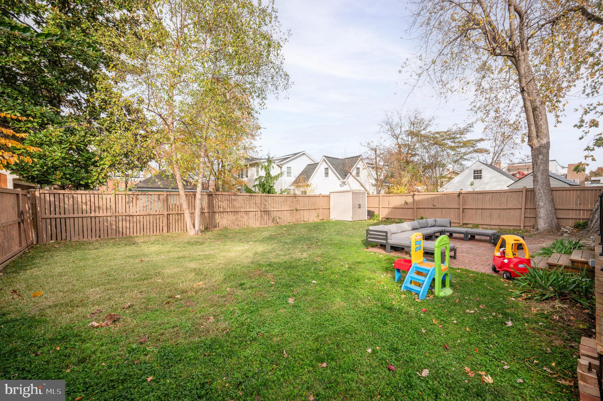 106 E OXFORD AVENUE E