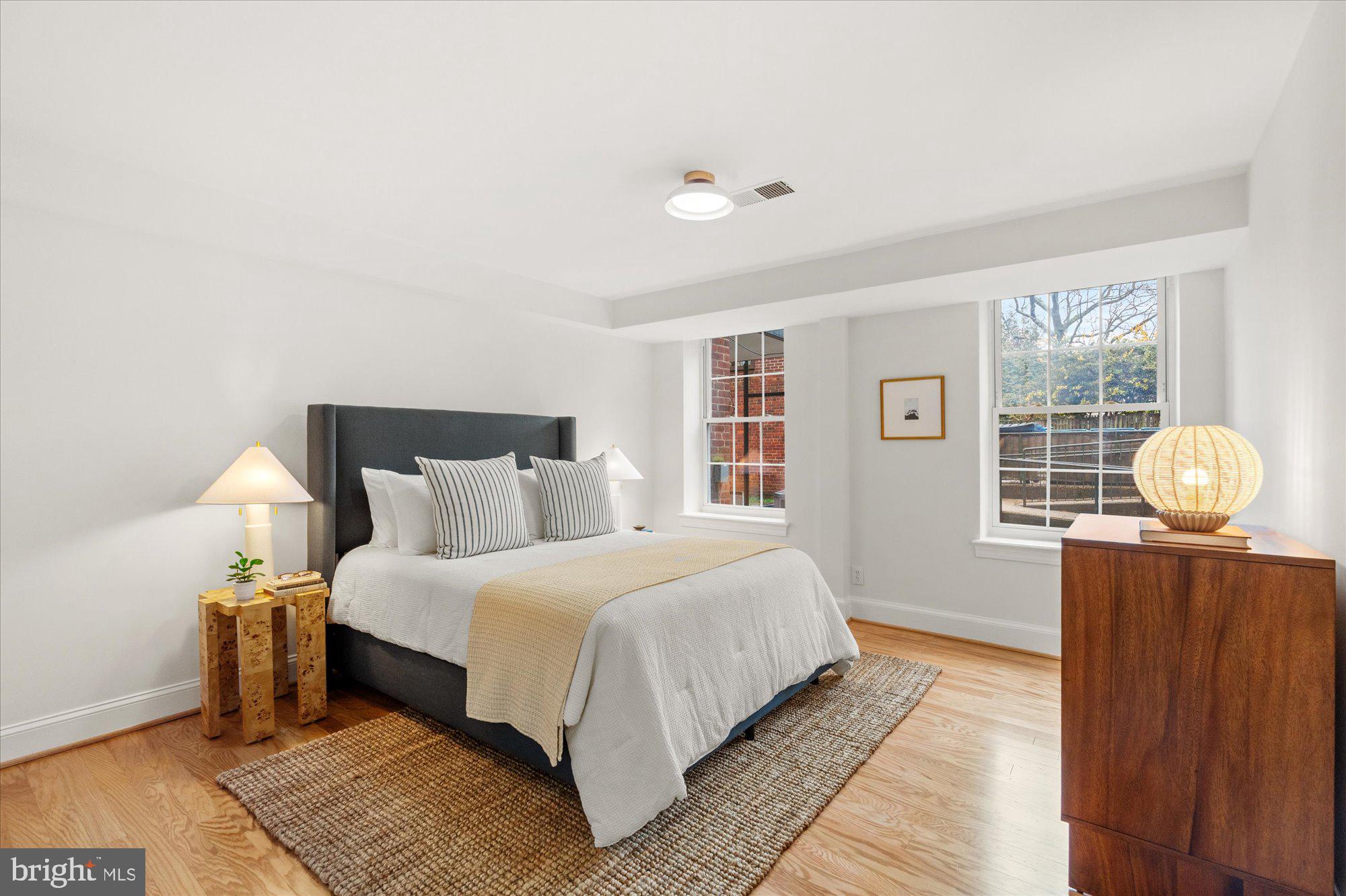 402 COMMONWEALTH AVENUE 106