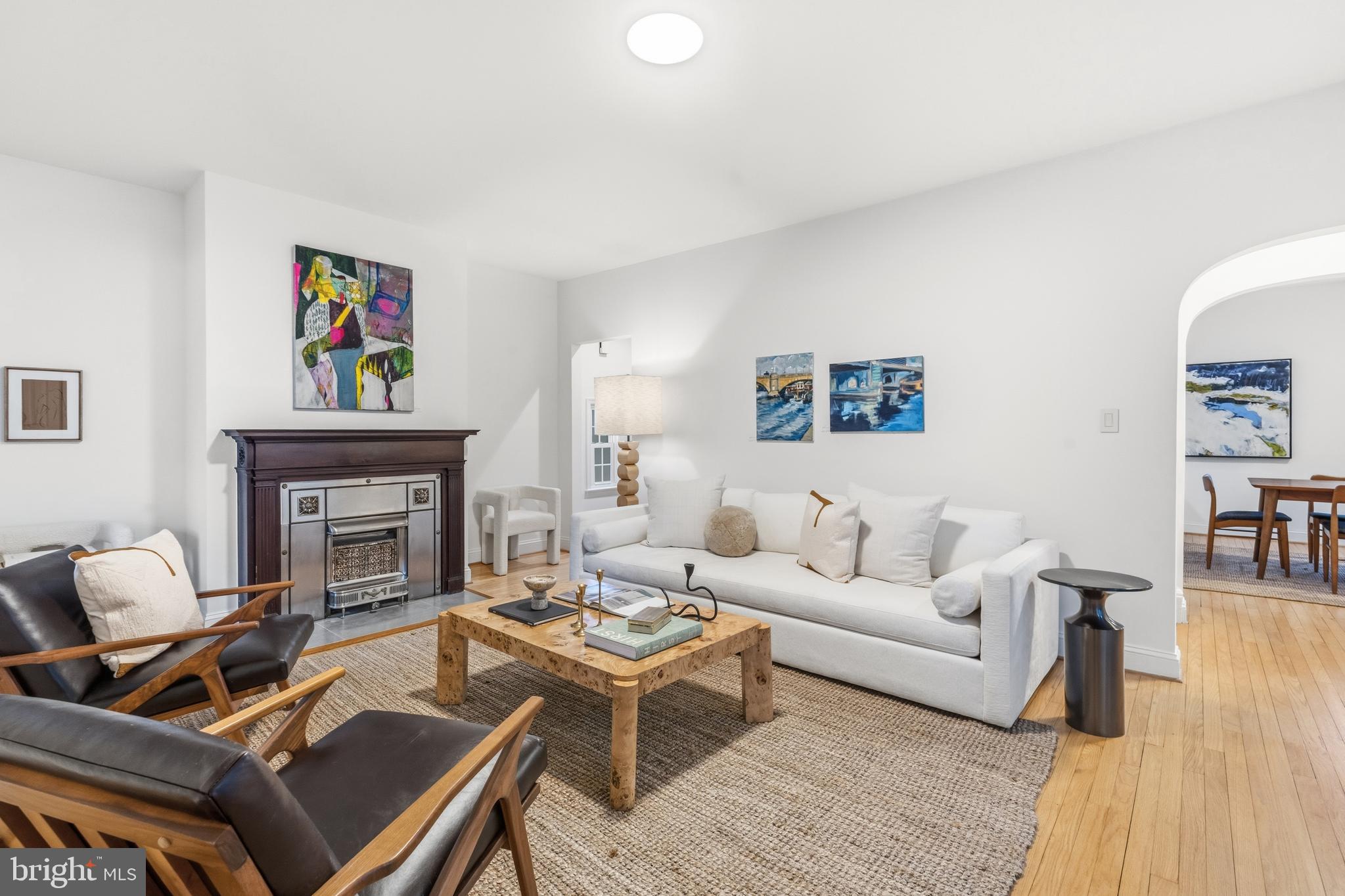 320 LAVERNE AVENUE