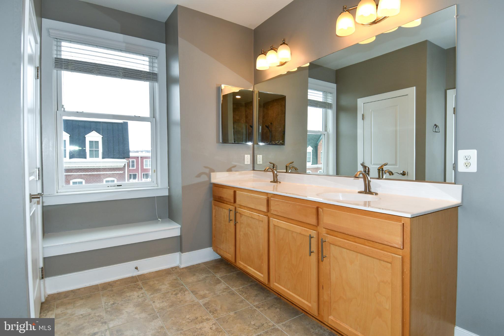 2305 MAIN LINE BOULEVARD 102