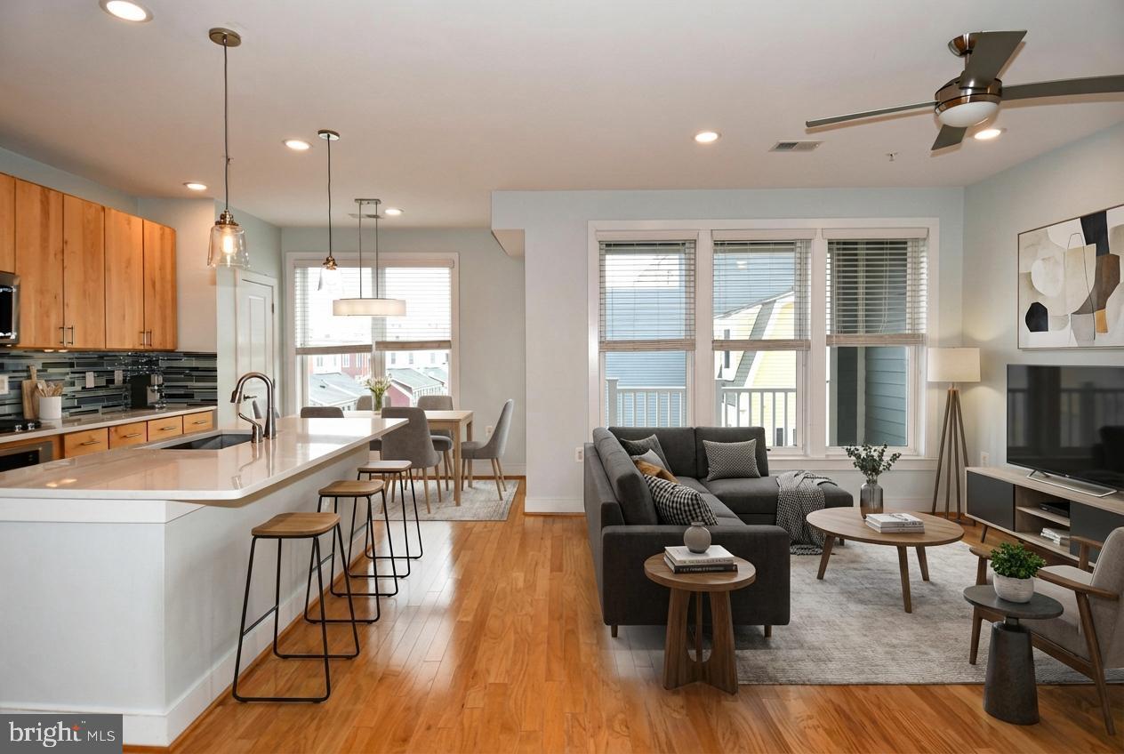 2305 MAIN LINE BOULEVARD 102