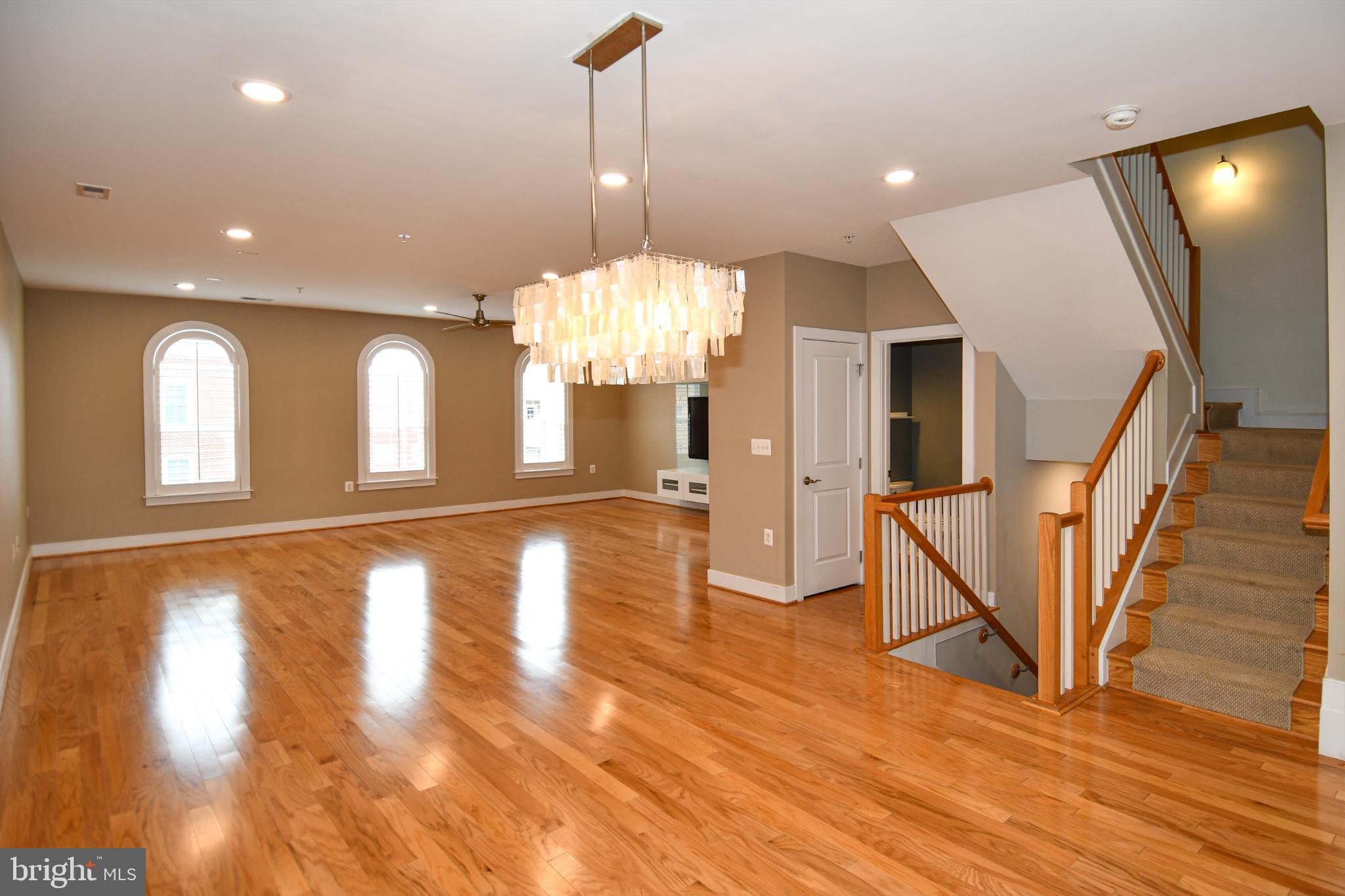 2305 MAIN LINE BOULEVARD 102