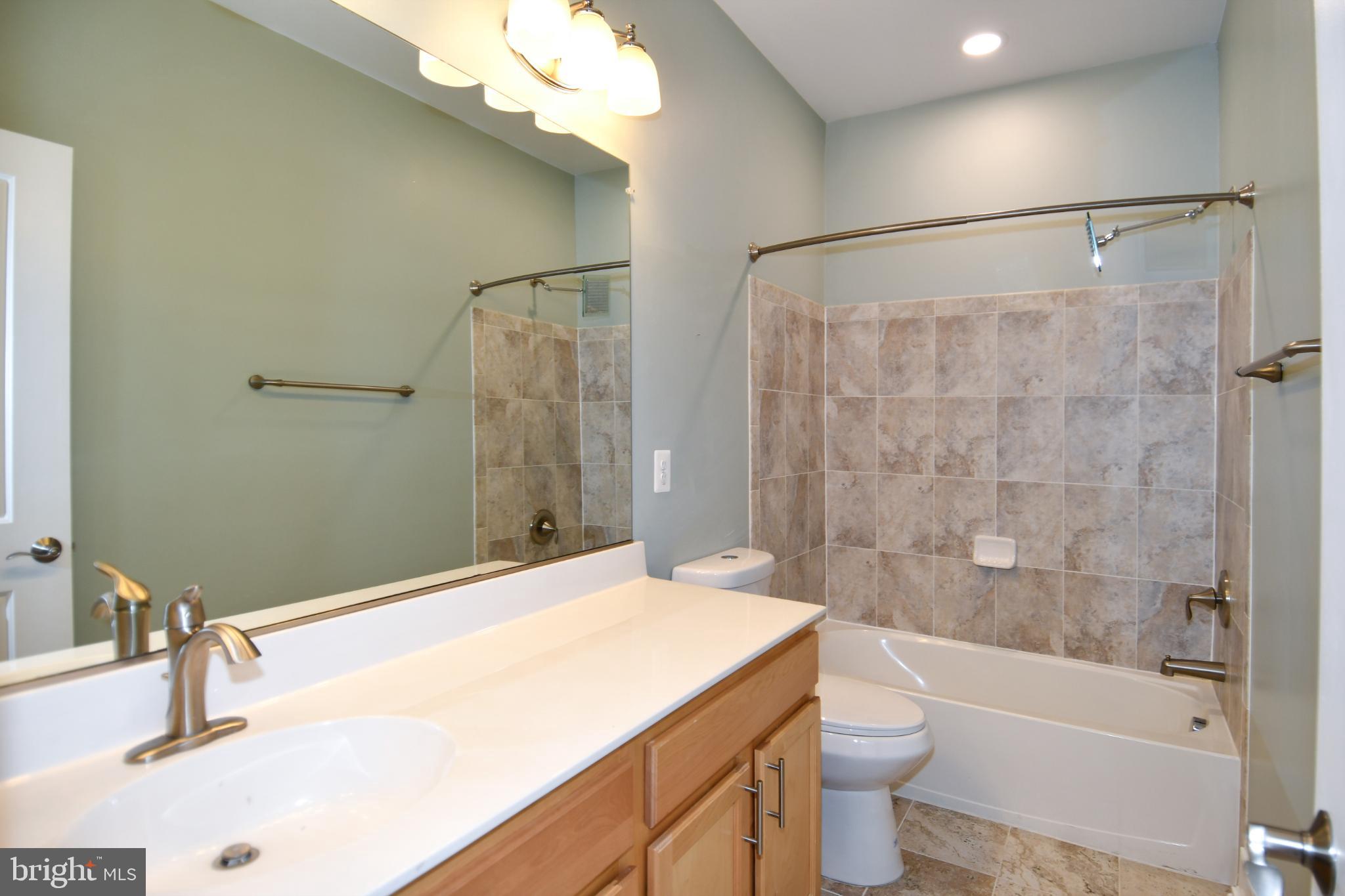 2305 MAIN LINE BOULEVARD 102