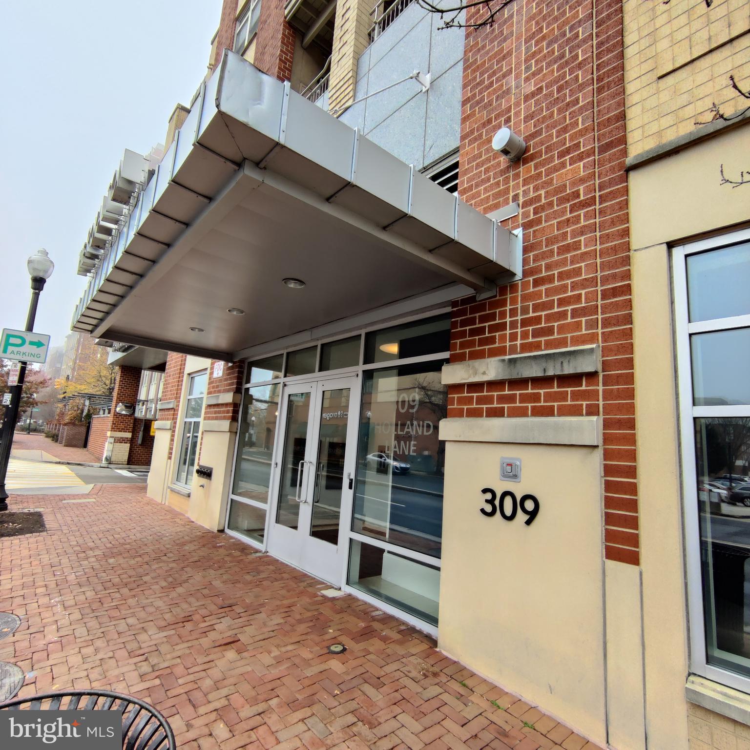 309 HOLLAND LANE 226