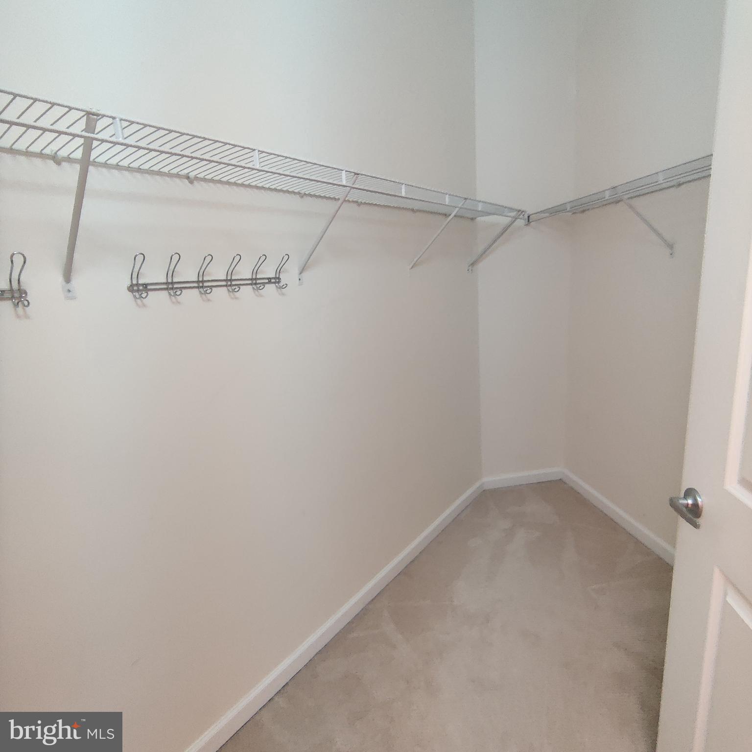 309 HOLLAND LANE 226